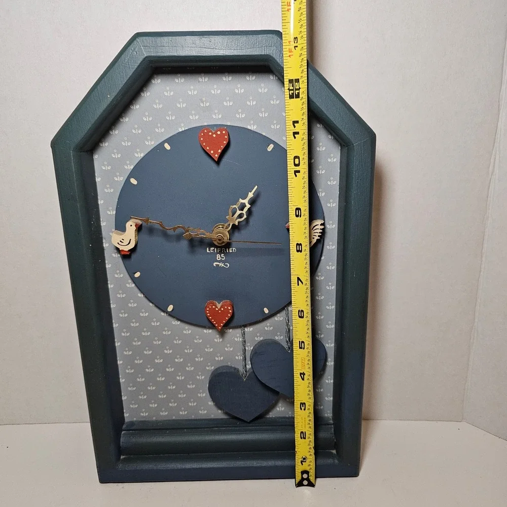 Vintage Wooden Wall‎ Clock Folk Art Hearts Chickens Country Blue Cottagecore
